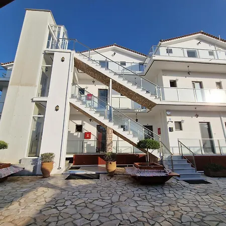 페타스 아파트먼트 아파트