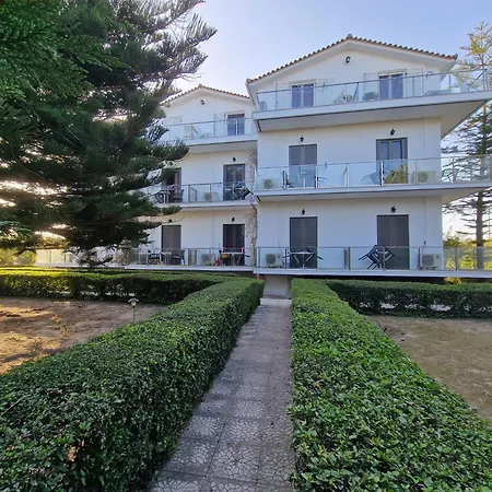 페타스 아파트먼트 아파트 *