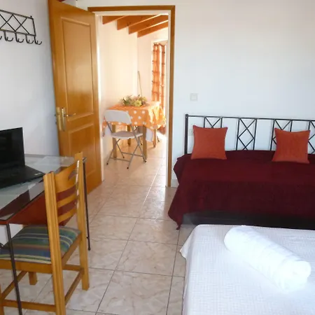 아파트 페타스 아파트먼트 자킨토스 타운