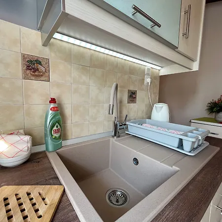 페타스 아파트먼트 * 자킨토스 타운