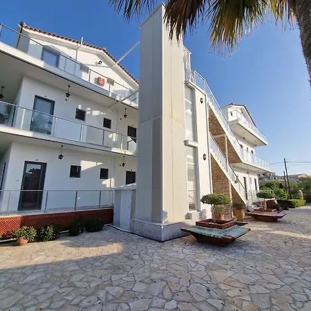 페타스 아파트먼트 아파트 자킨토스 타운