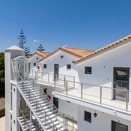 페타스 아파트먼트 * 자킨토스 타운