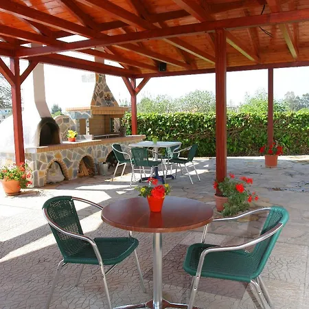 페타스 아파트먼트 아파트 자킨토스 타운