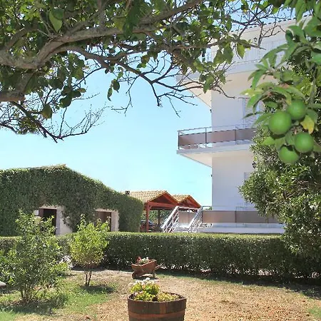 페타스 아파트먼트