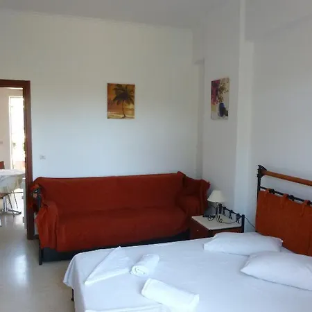 아파트 페타스 아파트먼트 자킨토스 타운