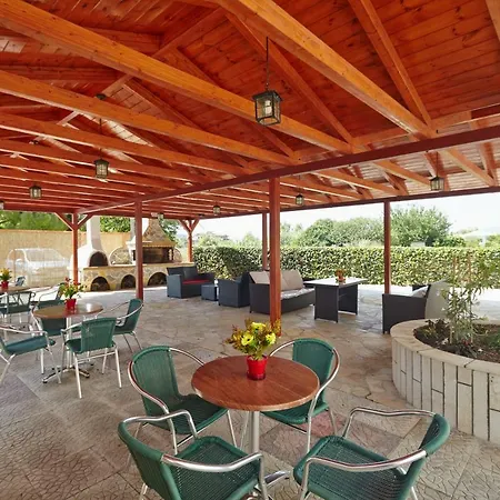 페타스 아파트먼트 자킨토스 타운