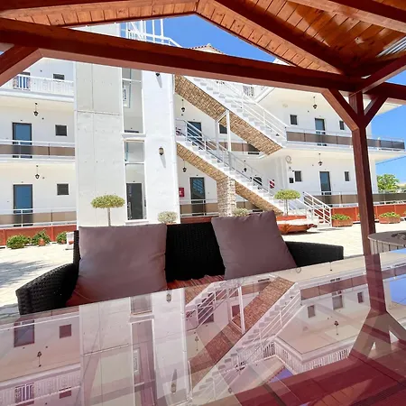 Pettas Apartment