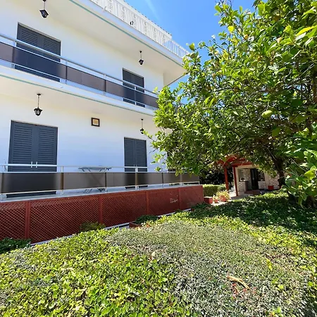 Pettas Apartamento *
